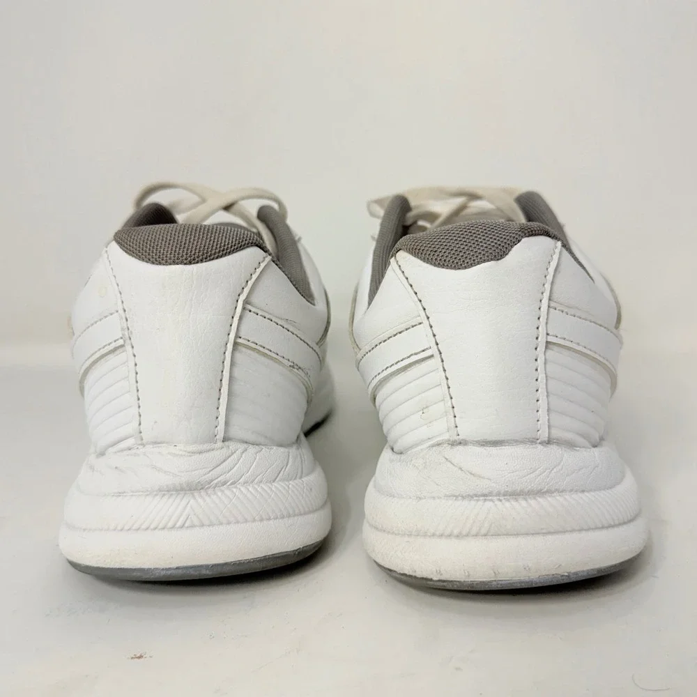 Athletic Works Mens 8.5 White Walking Sneakers MNAW22JT001 Chunky Dad Shoes